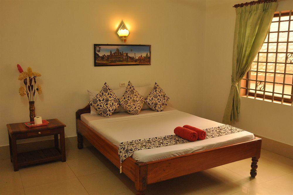Tropical Breeze Hotel Siem Reap Exterior photo