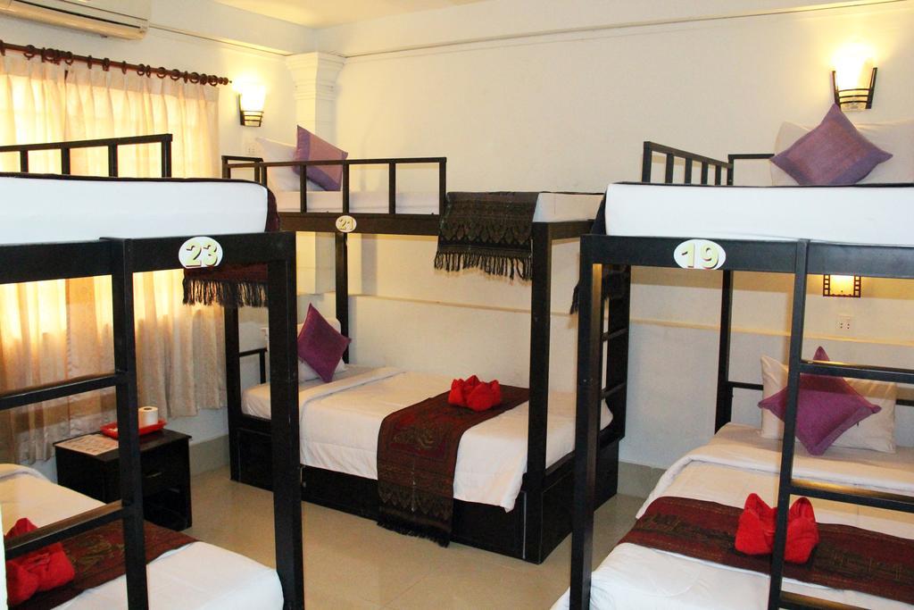 Tropical Breeze Hotel Siem Reap Exterior photo