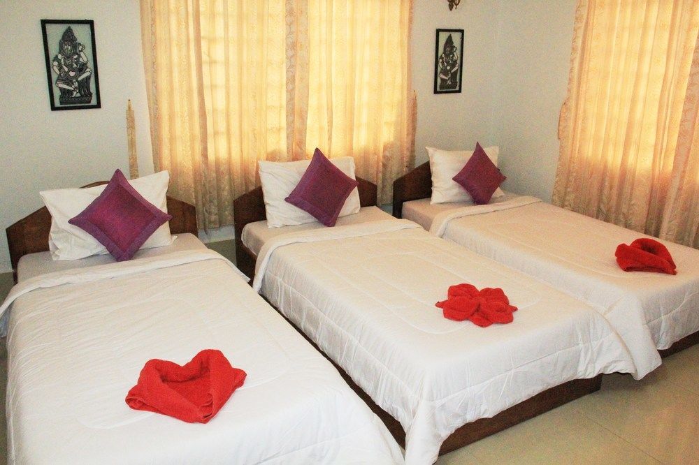 Tropical Breeze Hotel Siem Reap Exterior photo
