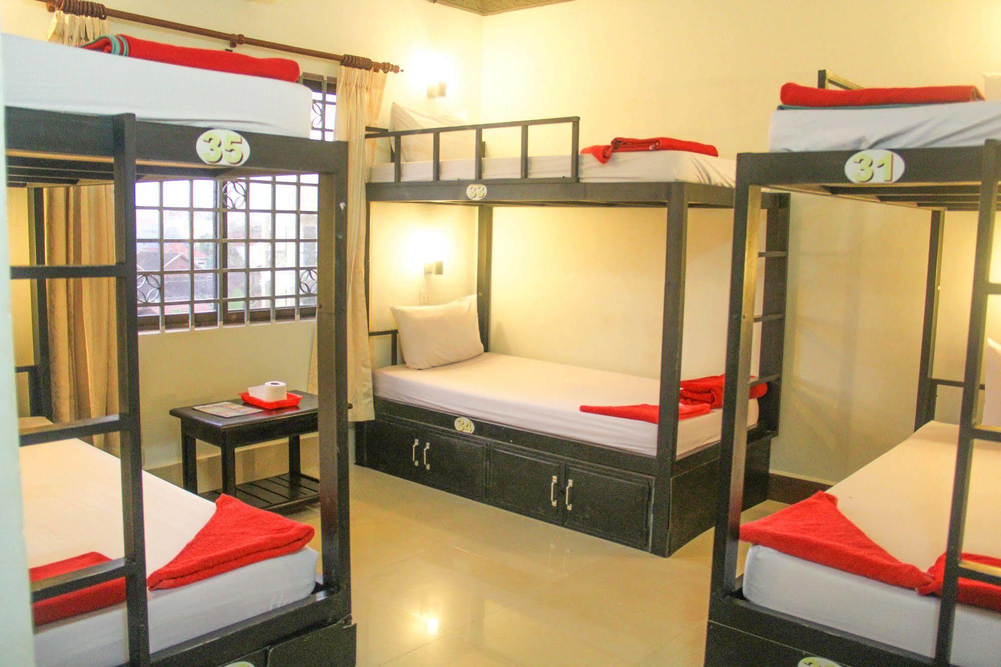 Tropical Breeze Hotel Siem Reap Exterior photo