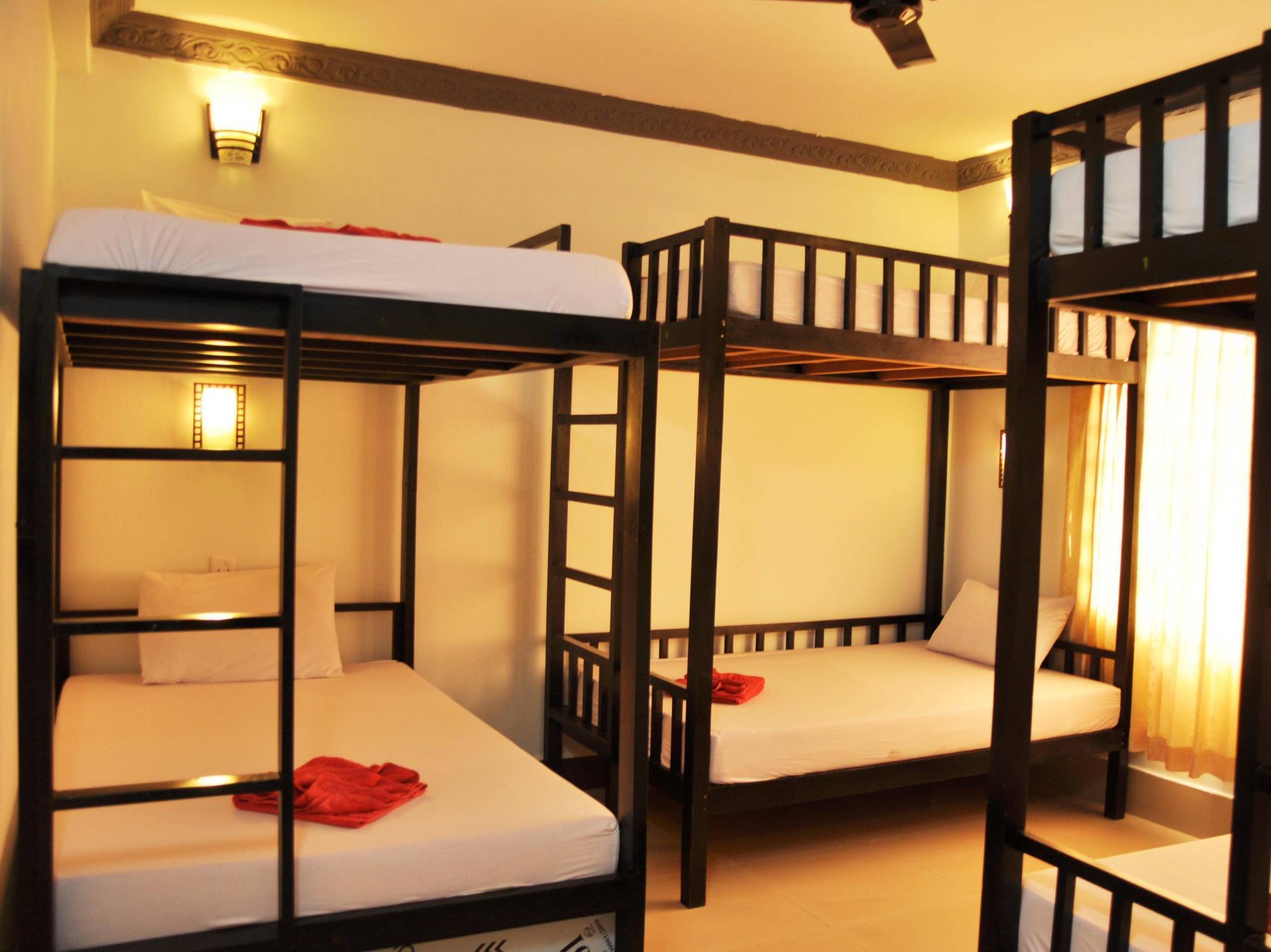 Tropical Breeze Hotel Siem Reap Exterior photo