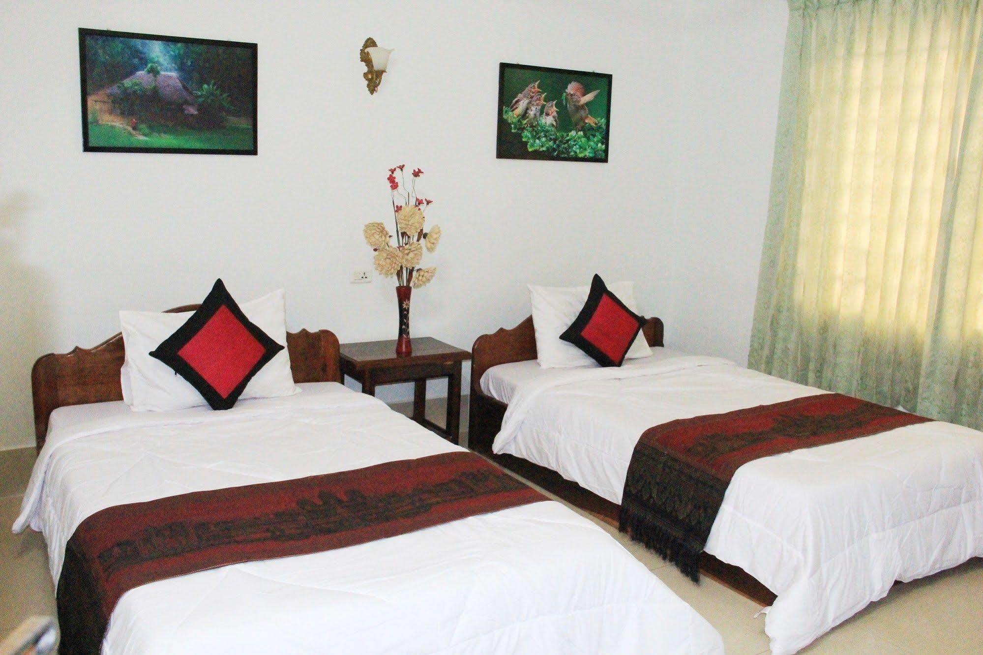 Tropical Breeze Hotel Siem Reap Exterior photo
